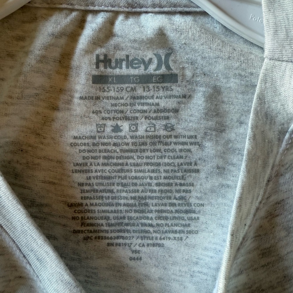 Girl’s Size XL (13-15 years) Hurley T-shirt - Picture 4 of 4